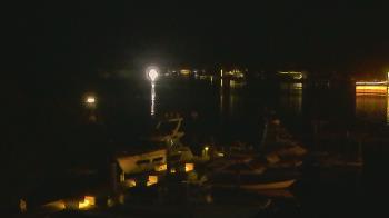 Weather camera view of Hamilton Harbor Yacht Club.