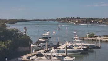 Weather camera view of Hamilton Harbor Yacht Club.