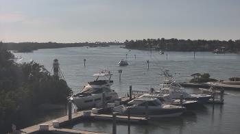 Weather camera view of Hamilton Harbor Yacht Club.