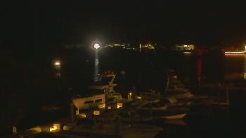 Weather camera view of Hamilton Harbor Yacht Club.