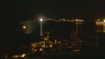 Weather camera view of Hamilton Harbor Yacht Club.