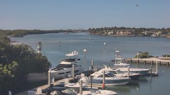 Weather camera view of Hamilton Harbor Yacht Club.