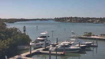 Weather camera view of Hamilton Harbor Yacht Club.