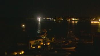 Weather camera view of Hamilton Harbor Yacht Club.