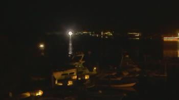 Weather camera view of Hamilton Harbor Yacht Club.