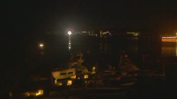 Weather camera view of Hamilton Harbor Yacht Club.