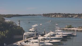 Weather camera view of Hamilton Harbor Yacht Club.
