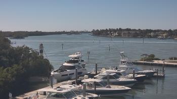 Weather camera view of Hamilton Harbor Yacht Club.