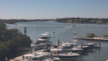 Weather camera view of Hamilton Harbor Yacht Club.
