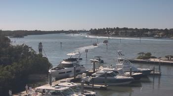 Weather camera view of Hamilton Harbor Yacht Club.