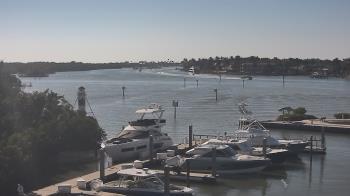 Weather camera view of Hamilton Harbor Yacht Club.
