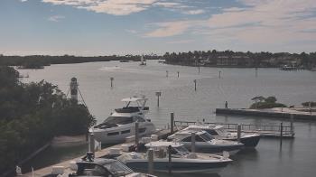 Weather camera view of Hamilton Harbor Yacht Club.