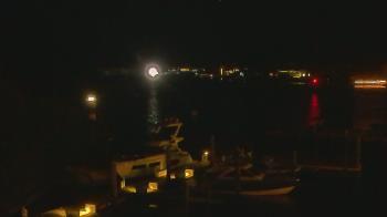 Weather camera view of Hamilton Harbor Yacht Club.