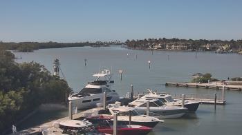 Weather camera view of Hamilton Harbor Yacht Club.