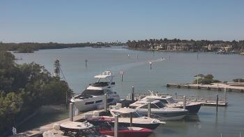 Weather camera view of Hamilton Harbor Yacht Club.