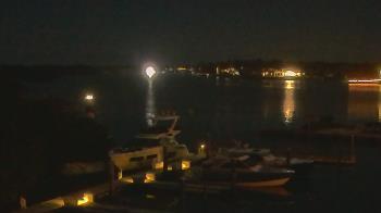 Weather camera view of Hamilton Harbor Yacht Club.