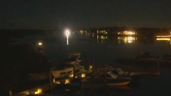 Weather camera view of Hamilton Harbor Yacht Club.
