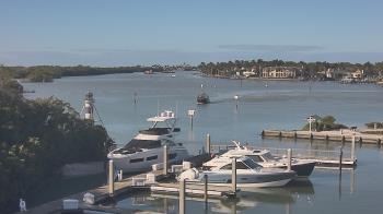 Weather camera view of Hamilton Harbor Yacht Club.