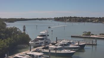 Weather camera view of Hamilton Harbor Yacht Club.