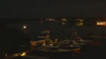 Weather camera view of Hamilton Harbor Yacht Club.