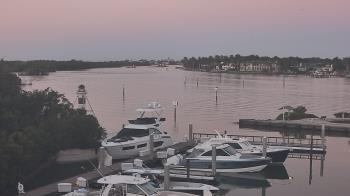 Weather camera view of Hamilton Harbor Yacht Club.