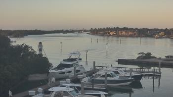Weather camera view of Hamilton Harbor Yacht Club.