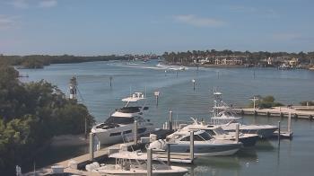 Weather camera view of Hamilton Harbor Yacht Club.