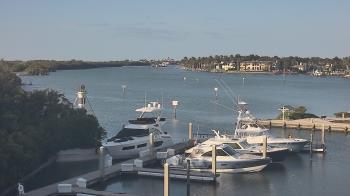 Weather camera view of Hamilton Harbor Yacht Club.