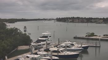 Weather camera view of Hamilton Harbor Yacht Club.
