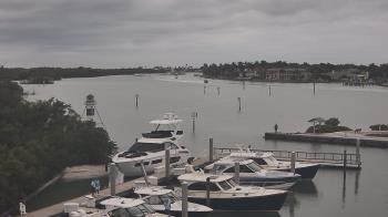 Weather camera view of Hamilton Harbor Yacht Club.