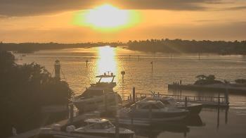 Weather camera view of Hamilton Harbor Yacht Club.