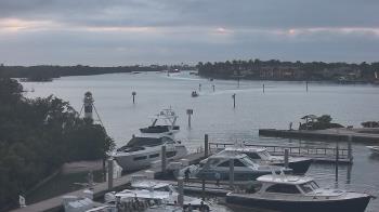 Weather camera view of Hamilton Harbor Yacht Club.