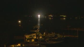 Weather camera view of Hamilton Harbor Yacht Club.