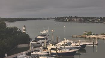 Weather camera view of Hamilton Harbor Yacht Club.