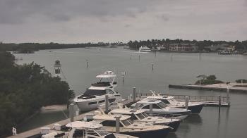 Weather camera view of Hamilton Harbor Yacht Club.