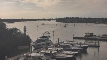 Weather camera view of Hamilton Harbor Yacht Club.