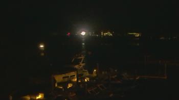 Weather camera view of Hamilton Harbor Yacht Club.