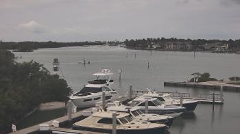 Weather camera view of Hamilton Harbor Yacht Club.