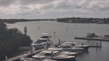 Weather camera view of Hamilton Harbor Yacht Club.