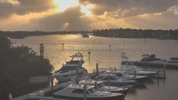 Weather camera view of Hamilton Harbor Yacht Club.