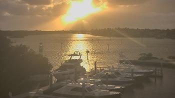 Weather camera view of Hamilton Harbor Yacht Club.