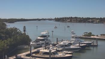 Weather camera view of Hamilton Harbor Yacht Club.