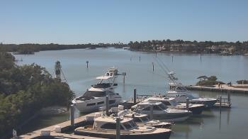 Weather camera view of Hamilton Harbor Yacht Club.