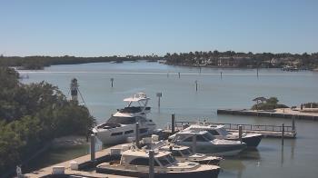 Weather camera view of Hamilton Harbor Yacht Club.