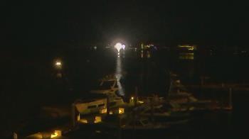Weather camera view of Hamilton Harbor Yacht Club.