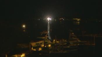 Weather camera view of Hamilton Harbor Yacht Club.