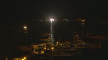 Weather camera view of Hamilton Harbor Yacht Club.