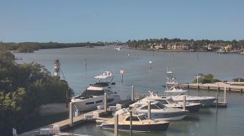Weather camera view of Hamilton Harbor Yacht Club.