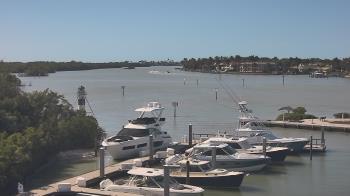 Weather camera view of Hamilton Harbor Yacht Club.