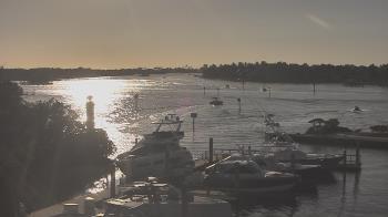 Weather camera view of Hamilton Harbor Yacht Club.